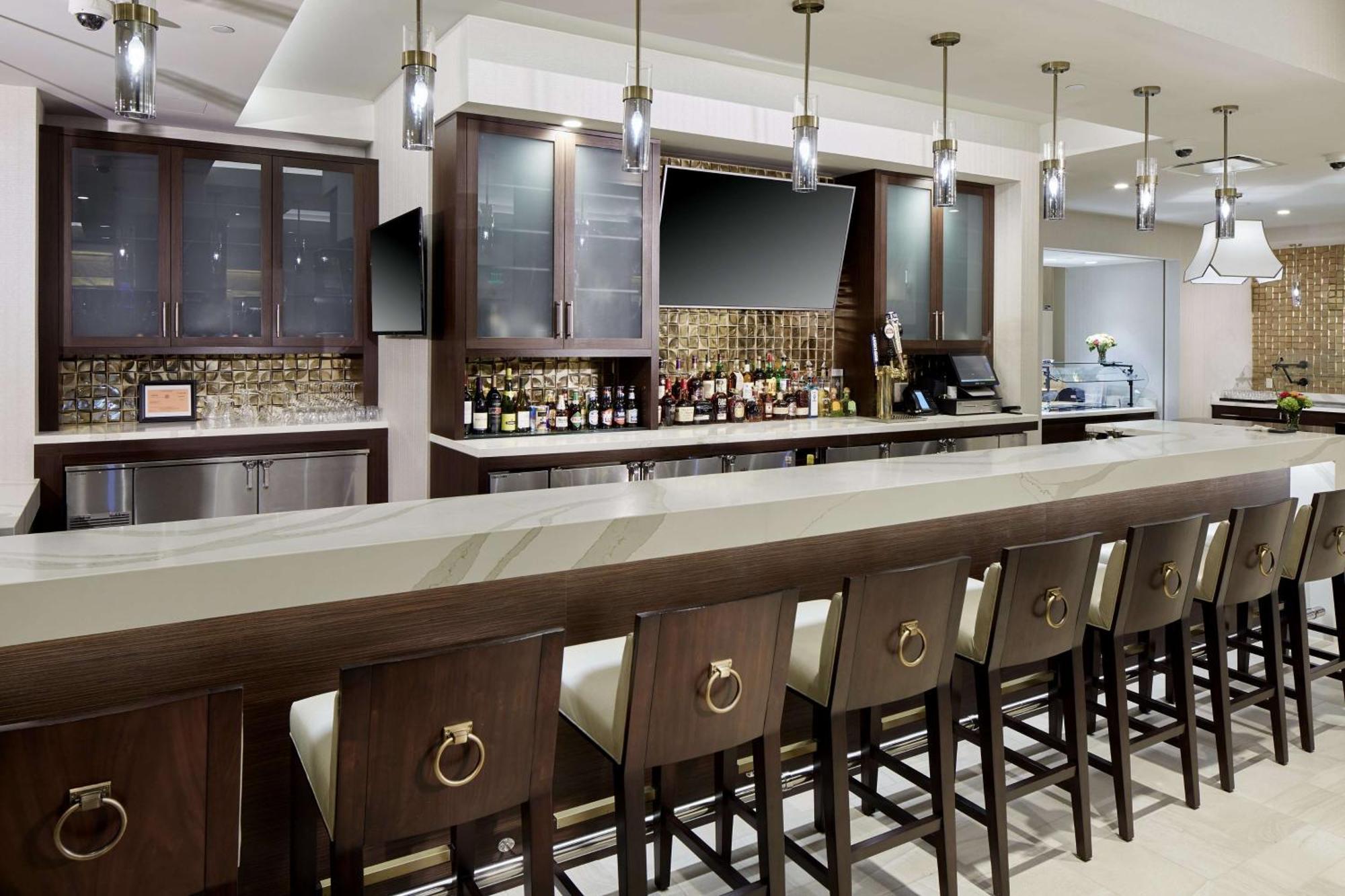 Hilton Garden Inn Roslyn Exterior foto