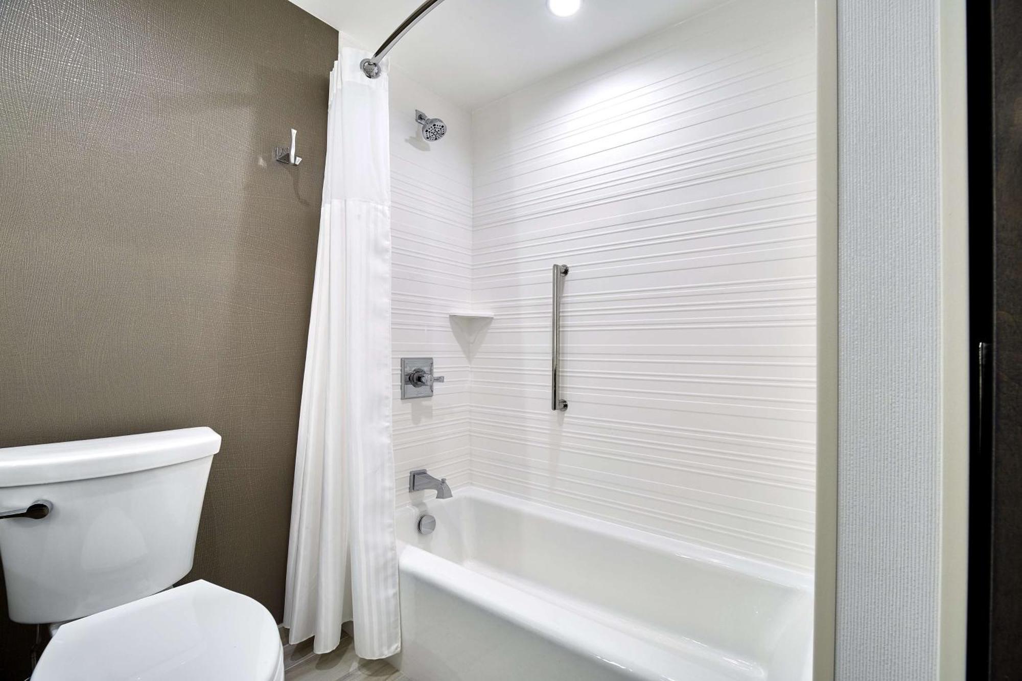 Hilton Garden Inn Roslyn Exterior foto
